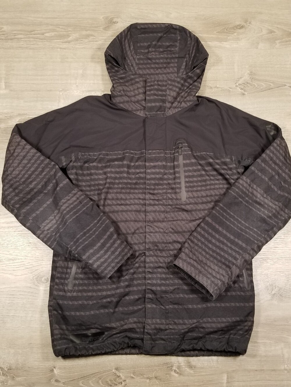 Burton Dryride Ski Snowboard Jacket Mens Small Gray Striped Insulated Softshell